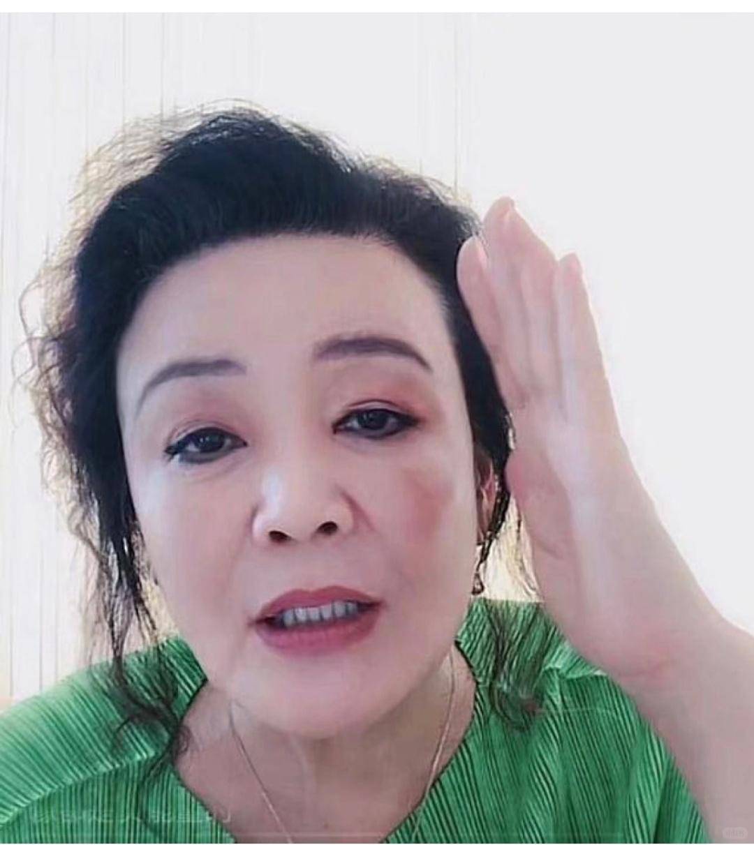 张兰要告凤凰新闻，因为觉得这家媒体说实话了！