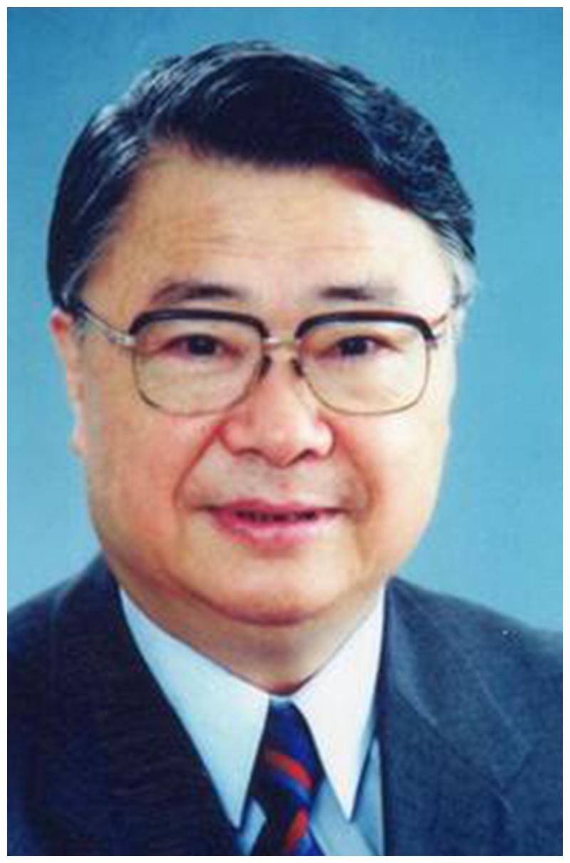 他是外交部第一任新闻发言人，官至外交部副部长，一生为国奉献