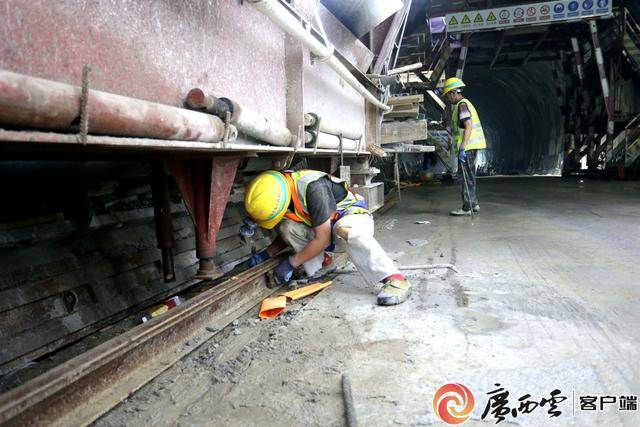 广西贵港抽水蓄能电站关键隧道贯通，项目建设全面提速