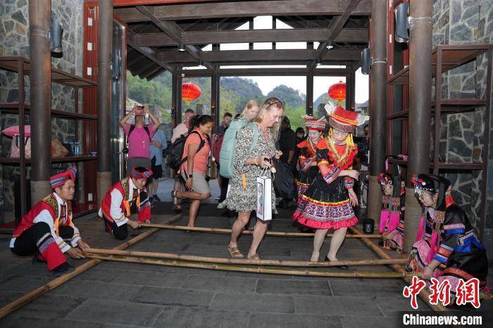 欧洲四国旅行商赴广西河池考察 冀深化文旅合作