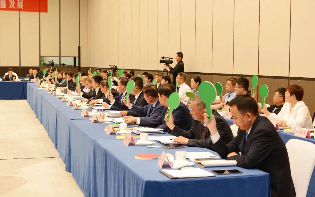 【时事新闻】滨州市人大常委会就全市服务业发展开展专题询问