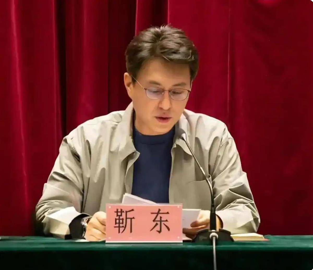 极目政情丨靳东，又有新身份！