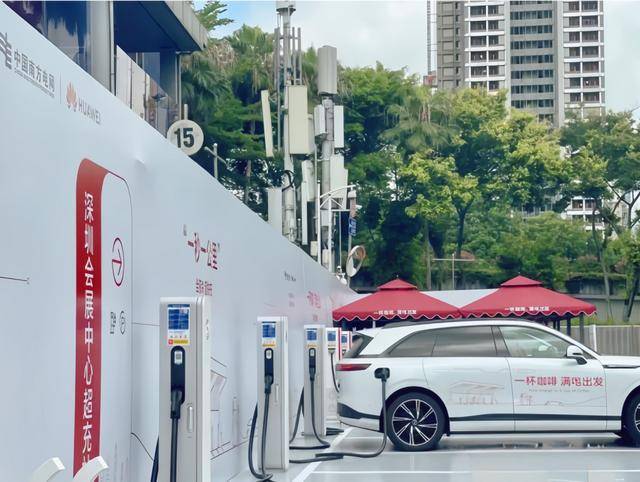 【深圳特区报】深圳智能网联汽车产业链企业超2400家