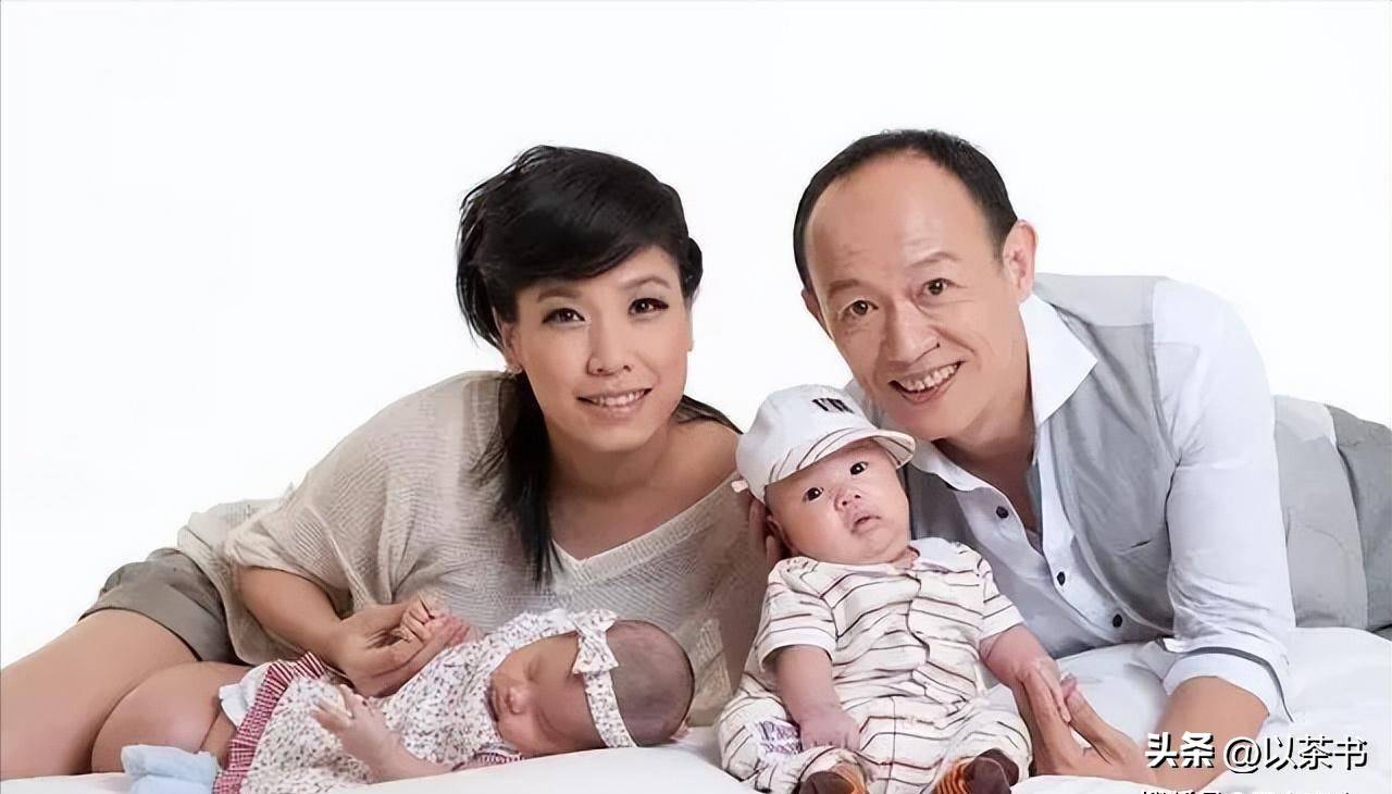 他是台湾老戏骨，天生反派脸，大器晚成，如今搭档杨洋终于火了