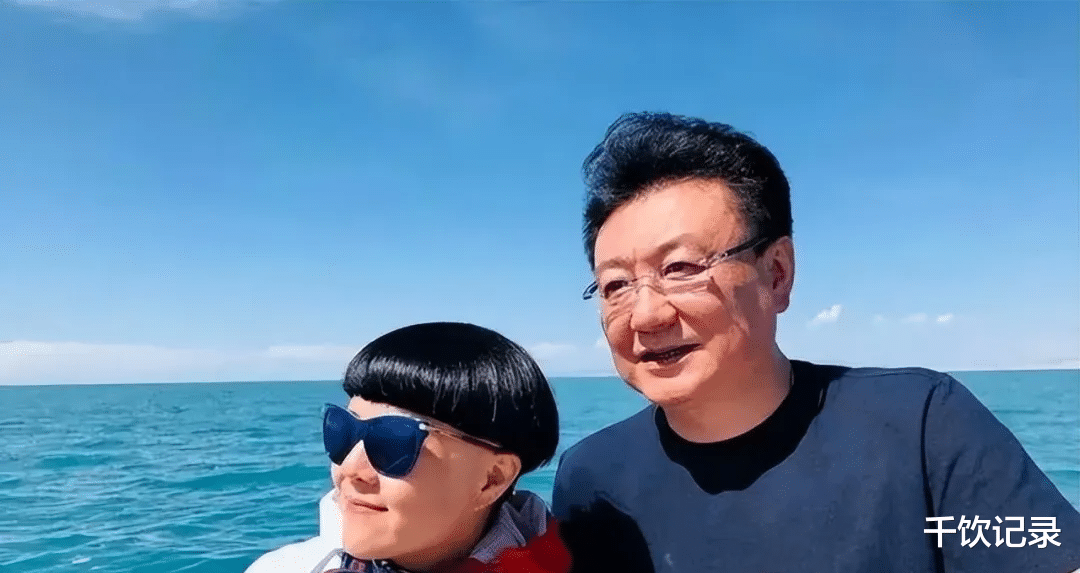 刘纯燕：爱上新闻联播主持人王宁，女儿美貌惊艳，倾国倾城！