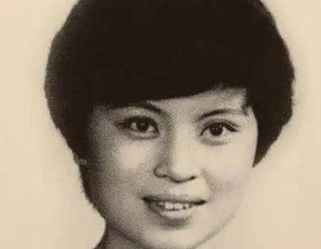 万万没想到，《新闻联播》主持人李瑞英，最大的遗憾竟是一通电话
