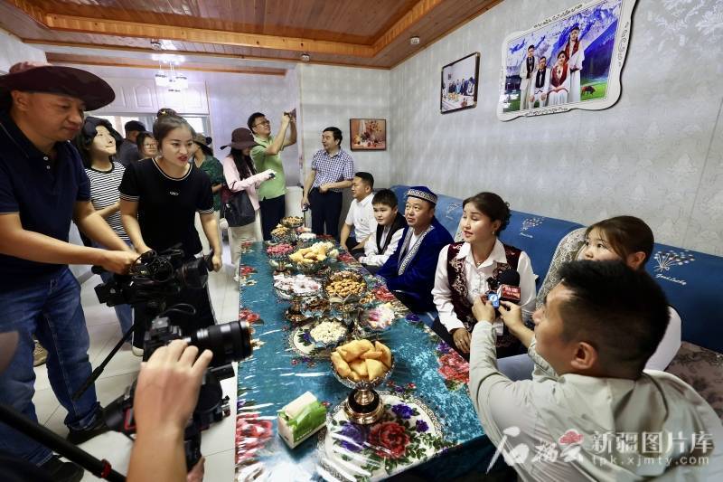 对口援疆 潮涌天山丨福建援疆助力牧民定居兴业